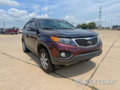 2013 KIA SORENTO LX 5XYKT3A68DG391838 - główne zdjęcie licytacji z USA - miniatura