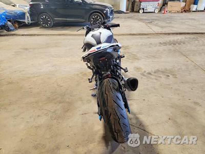 Czwarte zdjęcie samochodu z boku: 2024 BMW S 1000 RR VIN:WB10E6306R6J21221 - miniatura
