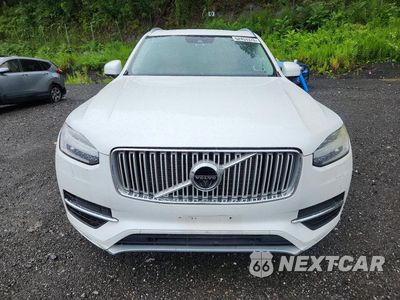 Piąte zdjęcie samochodu w środku: 2016 VOLVO XC90 T6 VIN:YV4A22PL5G1028839 - miniatura