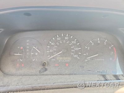 Zdjęcie 9 z 12 samochodu: 2001 TOYOTA CAMRY LE VIN:JT2BG28K910597455 - miniatura