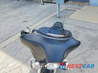Piąte zdjęcie samochodu w środku: 2013 HARLEY-DAVIDSON FLHX STREET GLIDE VIN:1HD1KBM17DB652748 - miniatura