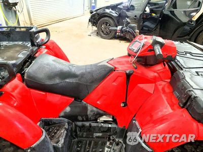 Piąte zdjęcie samochodu w środku: 2010 POLARIS SPORTSMAN ATV VIN:4XATN55A0AA773390 - miniatura