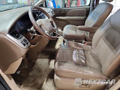 Zdjęcie 7 z 13 samochodu: 2001 TOYOTA SIENNA LE VIN:4T3ZF13C41U322753 - miniatura