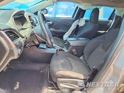 Zdjęcie 7 z 13 samochodu: 2019 JEEP CHEROKEE LATITUDE VIN:1C4PJLCX6KD263286 - miniatura