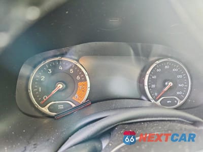Zdjęcie 9 z 14 samochodu: 2021 JEEP RENEGADE LATITUDE VIN:ZACNJCB12MPM24092 - miniatura