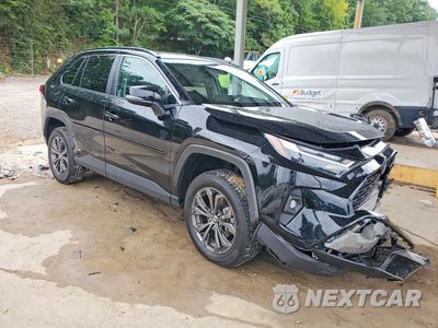 Czwarte zdjęcie samochodu z boku: 2022 TOYOTA RAV4 XLE PREMIUM VIN:4T3B6RFV6NU099666 - miniatura