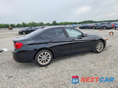 Trzecie zdjęcie samochodu z tyłu: 2016 BMW 320 I VIN:WBA8E1G54GNT38085 - miniatura
