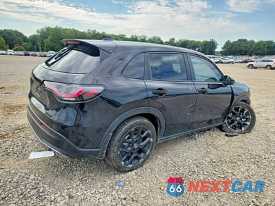 Trzecie zdjęcie samochodu z tyłu: 2024 HONDA HR-V SPORT VIN:3CZRZ1H5XRM706383 - miniatura
