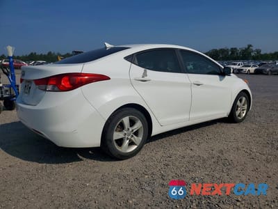 Trzecie zdjęcie samochodu z tyłu: 2012 HYUNDAI ELANTRA GLS VIN:5NPDH4AE1CH109022 - miniatura
