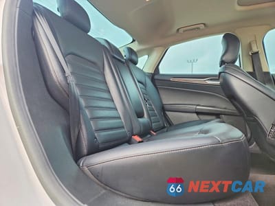 Zdjęcie 10 z 13 samochodu: 2018 FORD FUSION SE VIN:3FA6P0HD9JR280859 - miniatura