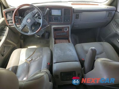 Zdjęcie 8 z 13 samochodu: 2005 CADILLAC ESCALADE LUXURY VIN:1GYEC63T75R194366 - miniatura