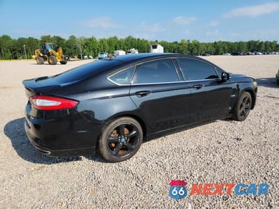 Trzecie zdjęcie samochodu z tyłu: 2015 FORD FUSION SE VIN:3FA6P0H98FR217447 - miniatura