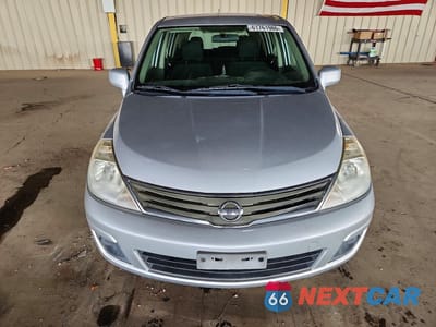 Piąte zdjęcie samochodu w środku: 2011 NISSAN VERSA 1.8 S VIN:3N1BC1CP3BL458509 - miniatura