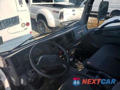 Zdjęcie 8 z 14 samochodu: 2014 ISUZU NPR HD VIN:54DC4W1B1ES802732 - miniatura
