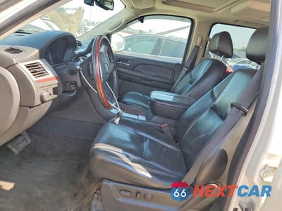 Zdjęcie 7 z 13 samochodu: 2007 CADILLAC ESCALADE ESV VIN:1GYFK66807R412603 - miniatura