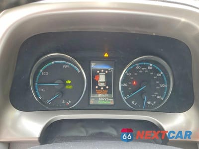 Zdjęcie 9 z 13 samochodu: 2018 TOYOTA RAV4 HYBRID XLE VIN:JTMRJREV4JD254124 - miniatura