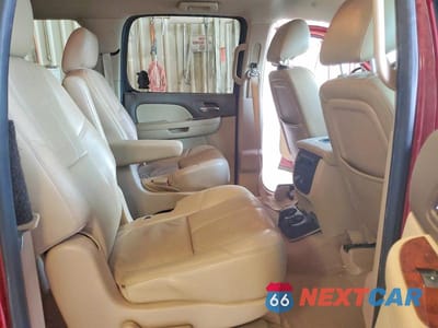 Zdjęcie 11 z 14 samochodu: 2014 CHEVROLET SUBURBAN C1500 LT VIN:1GNSCJE09ER166753 - miniatura