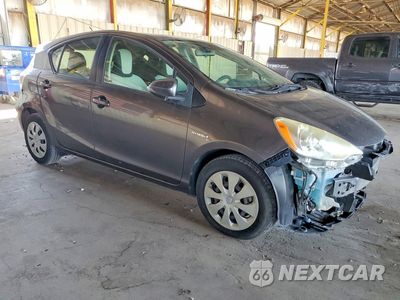 Czwarte zdjęcie samochodu z boku: 2012 TOYOTA PRIUS C ONE VIN:JTDKDTB37C1523939 - miniatura