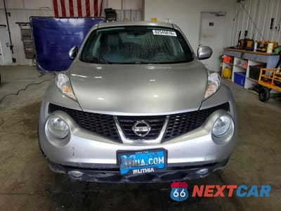 Piąte zdjęcie samochodu w środku: 2011 NISSAN JUKE S VIN:JN8AF5MV9BT020209 - miniatura