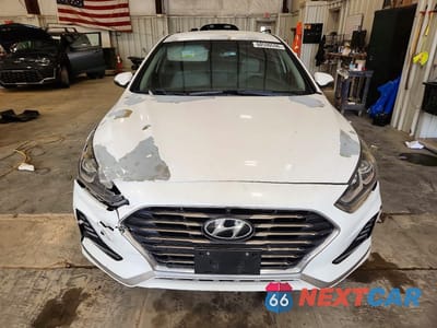 Piąte zdjęcie samochodu w środku: 2018 HYUNDAI SONATA SEL VIN:5NPE34AF2JH633661 - miniatura