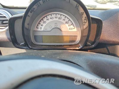 Zdjęcie 9 z 12 samochodu: 2013 SMART FORTWO PURE VIN:WMEEJ3BA8DK627194 - miniatura