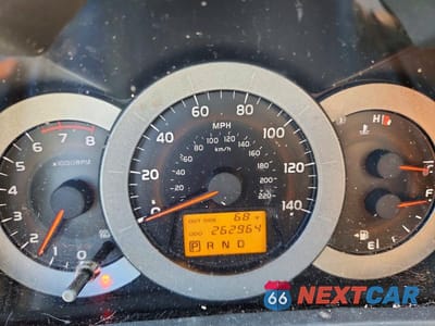 Zdjęcie 9 z 13 samochodu: 2007 TOYOTA RAV4 SPORT VIN:JTMBD32V076043901 - miniatura