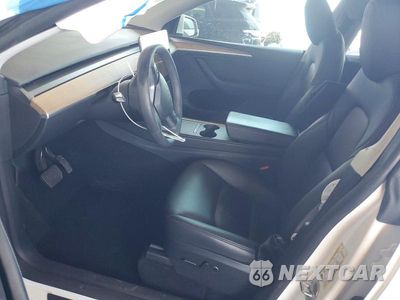 Zdjęcie 7 z 13 samochodu: 2024 TESLA MODEL Y VIN:7SAYGDEE4RA263584 - miniatura
