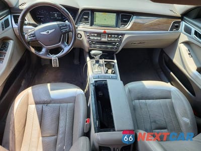 Zdjęcie 8 z 12 samochodu: 2018 GENESIS G80 3.8 VIN:KMHGN4JE4JU262000 - miniatura