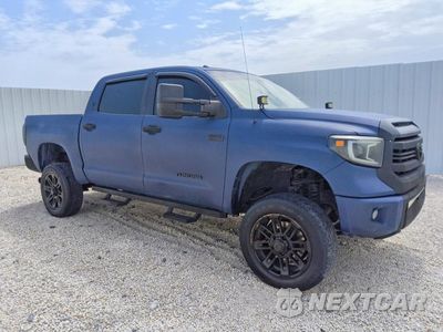 Czwarte zdjęcie samochodu z boku: 2014 TOYOTA TUNDRA CREWMAX SR5 VIN:5TFEY5F11EX148961 - miniatura