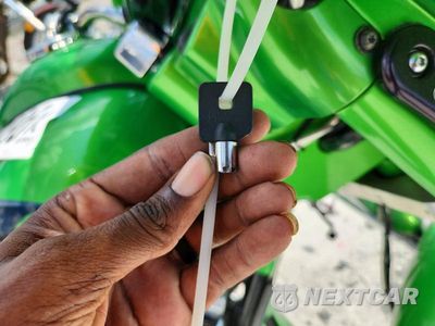 Zdjęcie 8 z 10 samochodu: 2011 HARLEY-DAVIDSON FLHX VIN:1HD1KBM19BB659570 - miniatura