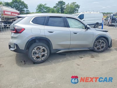 Trzecie zdjęcie samochodu z tyłu: 2026 BMW X1 XDRIVE28I VIN:WBX73EF01T5696811 - miniatura