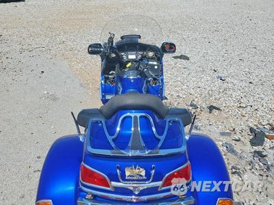 Zdjęcie 6 z 9 samochodu: 2001 HONDA GL1800 VIN:1HFSC47071A006621 - miniatura