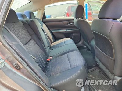 Zdjęcie 10 z 12 samochodu: 2016 NISSAN ALTIMA 2.5 S VIN:1N4AL3AP9GN386588 - miniatura