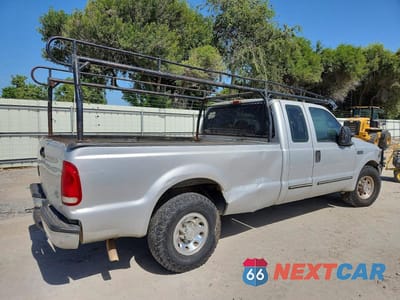 Trzecie zdjęcie samochodu z tyłu: 2000 FORD F250 SUPER DUTY VIN:1FTNX20S5YED72625 - miniatura