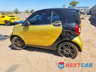 Drugie zdjęcie samochodu z przodu: 2016 SMART FORTWO VIN:WMEFJ5DA7GK071929 - miniatura