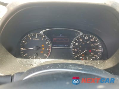 Zdjęcie 9 z 13 samochodu: 2019 NISSAN PATHFINDER S VIN:5N1DR2MN2KC630768 - miniatura