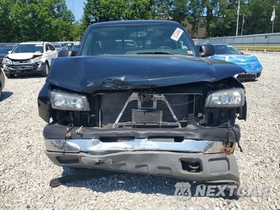 Piąte zdjęcie samochodu w środku: 2005 CHEVROLET SILVERADO K1500 VIN:1GCEK14V55E190237 - miniatura