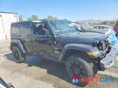 Czwarte zdjęcie samochodu z boku: 2024 JEEP WRANGLER SAHARA 4XE VIN:1C4RJXP65RW232840 - miniatura