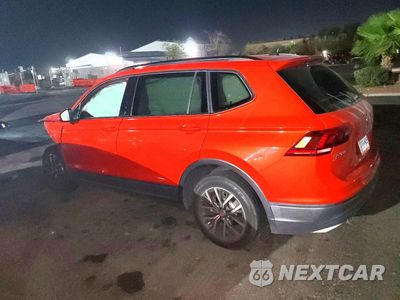 Drugie zdjęcie samochodu z przodu: 2019 VOLKSWAGEN TIGUAN SE VIN:3VV2B7AX0KM126805 - miniatura