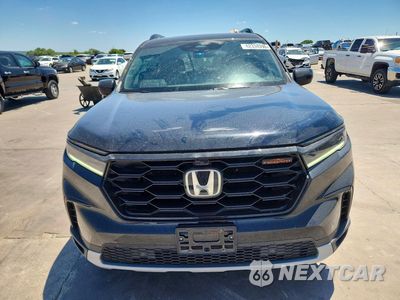 Piąte zdjęcie samochodu w środku: 2025 HONDA PILOT TRAILSPORT VIN:5FNYG1H63SB149889 - miniatura
