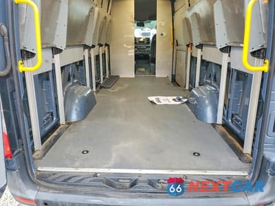 Zdjęcie 10 z 13 samochodu: 2019 MERCEDES-BENZ SPRINTER 2500/3500 DELIVERY VAN VIN:WD4PF1CD0KP134220 - miniatura