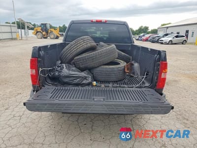Zdjęcie 6 z 12 samochodu: 2011 CHEVROLET SILVERADO K1500 LT VIN:3GCPKSEA8BG302978 - miniatura
