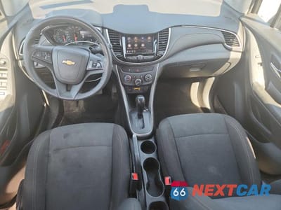 Zdjęcie 8 z 13 samochodu: 2021 CHEVROLET TRAX LS VIN:KL7CJKSB9MB360315 - miniatura