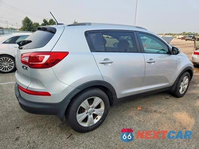 Trzecie zdjęcie samochodu z tyłu: 2013 KIA SPORTAGE LX VIN:KNDPBCA28D7523757 - miniatura