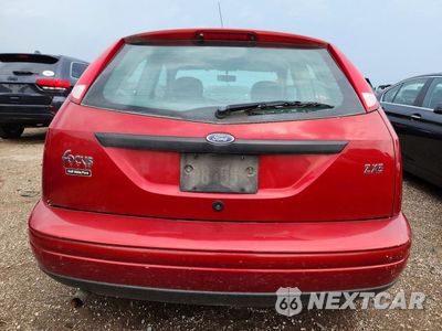 Zdjęcie 6 z 12 samochodu: 2000 FORD FOCUS ZX3 VIN:3FAFP3135YR251288 - miniatura