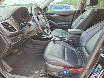 Zdjęcie 7 z 13 samochodu: 2021 KIA SELTOS SX VIN:KNDETCA21M7042415 - miniatura