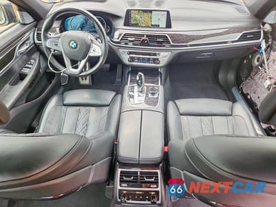 Zdjęcie 8 z 12 samochodu: 2019 BMW 750 I VIN:WBA7F0C58KGM24523 - miniatura