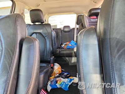 Zdjęcie 10 z 13 samochodu: 2020 CHRYSLER PACIFICA TOURING L VIN:2C4RC1BG9LR279778 - miniatura