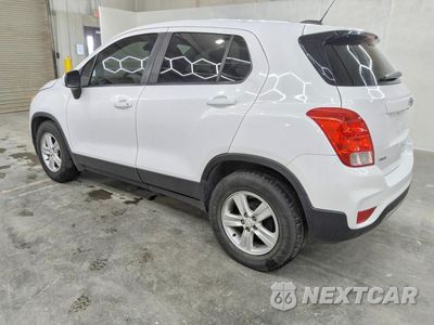 Drugie zdjęcie samochodu z przodu: 2020 CHEVROLET TRAX LS VIN:3GNCJKSB3LL323610 - miniatura