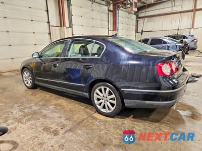 Drugie zdjęcie samochodu z przodu: 2010 VOLKSWAGEN PASSAT KOMFORT VIN:WVWJK7AN8AE097468 - miniatura